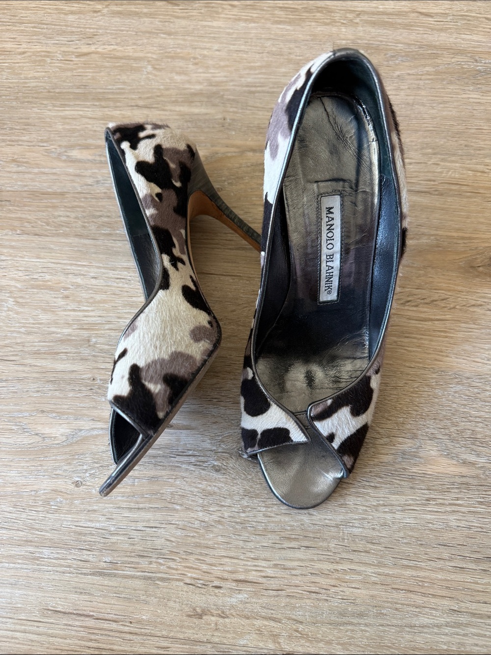 Manolo Blahnik Cream & Brown Hair Printed Peep-Toe Pumps 38